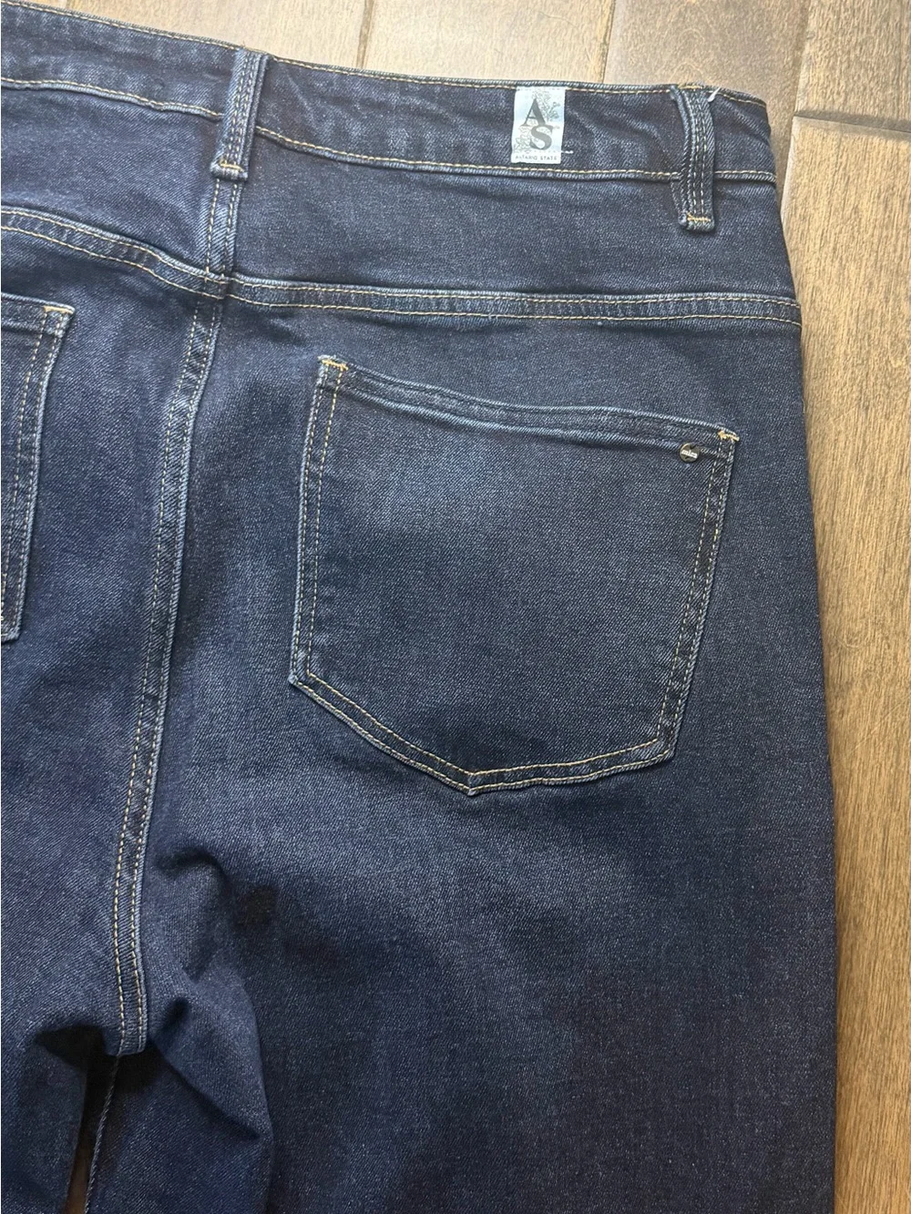Altar’d State Women’s High Rise Wide Leg Jeans Dark Wash Denim Size 31